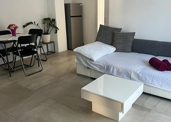 アパート Kaja ノヴィ・ヴィノドロスキー